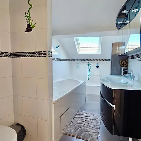 Apartment Privee Dans Partage, Pinky Elisabeth Cozy Paris & Stade De France *